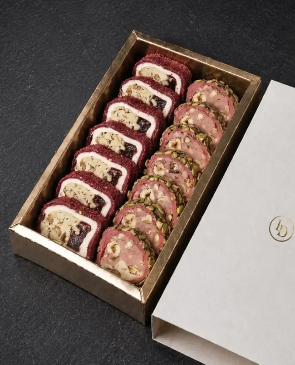 Cereza con Almendras y Fresa con Pistachos —  Premium Turkish Delight Set